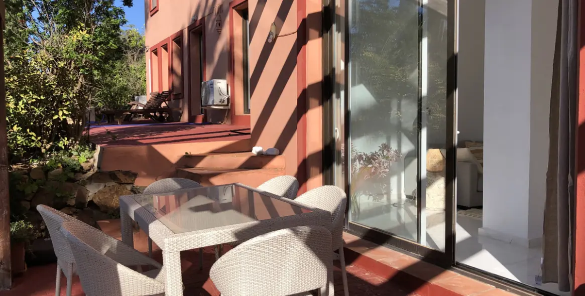 Short-term rent of ground floor apartment in Ojén 14