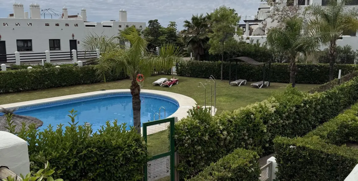 Long-term rent of ground floor apartment in Selwo 1