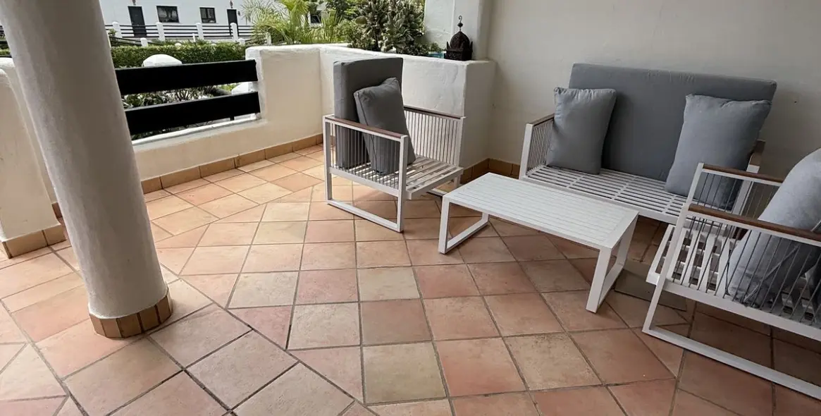 Long-term rent of ground floor apartment in Selwo 13