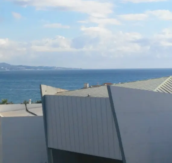 Краткосрочная аренда апартаментов на среднем этаже в Puerto Banús