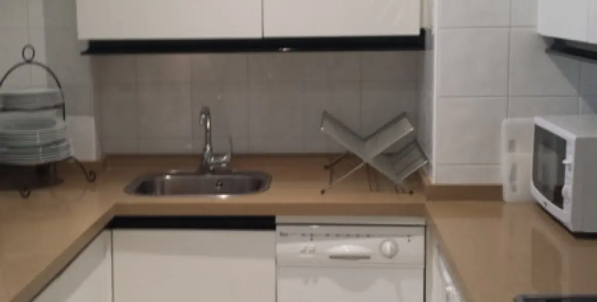 Short-term rent of middle floor apartment in Puerto Banús 16