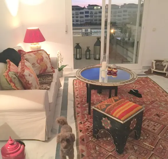 Краткосрочная аренда апартаментов на среднем этаже в Puerto Banús