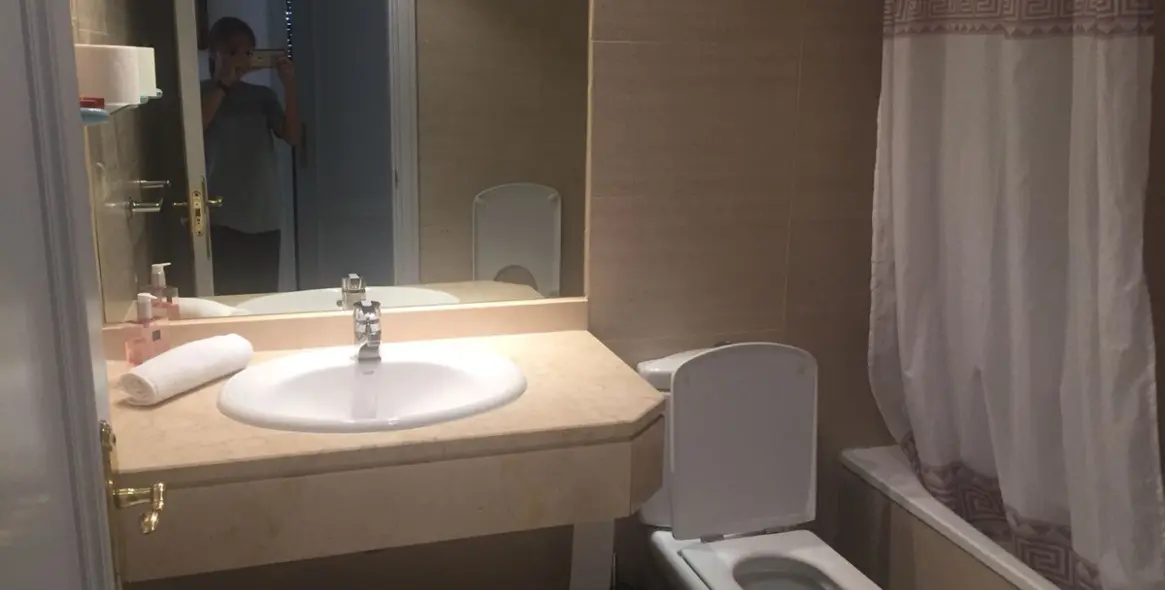 Краткосрочная аренда апартаментов на среднем этаже в Puerto Banús 12