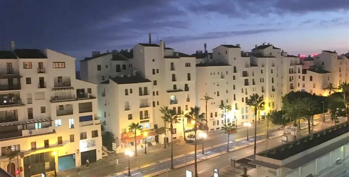 Short-term rent of middle floor apartment in Puerto Banús 1