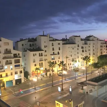Short-term rent of middle floor apartment in Puerto Banús