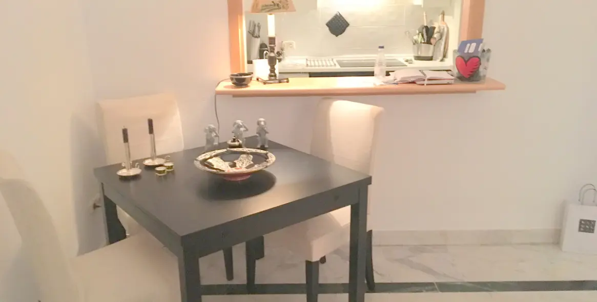 Short-term rent of middle floor apartment in Puerto Banús 6