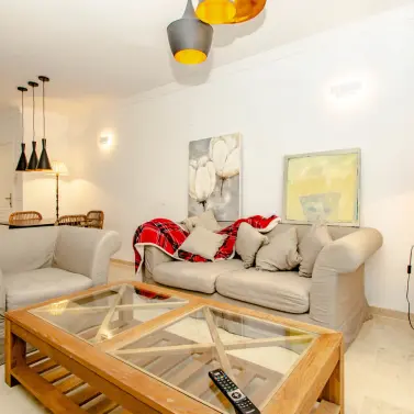 Short-term rent of middle floor apartment in Puerto Banús