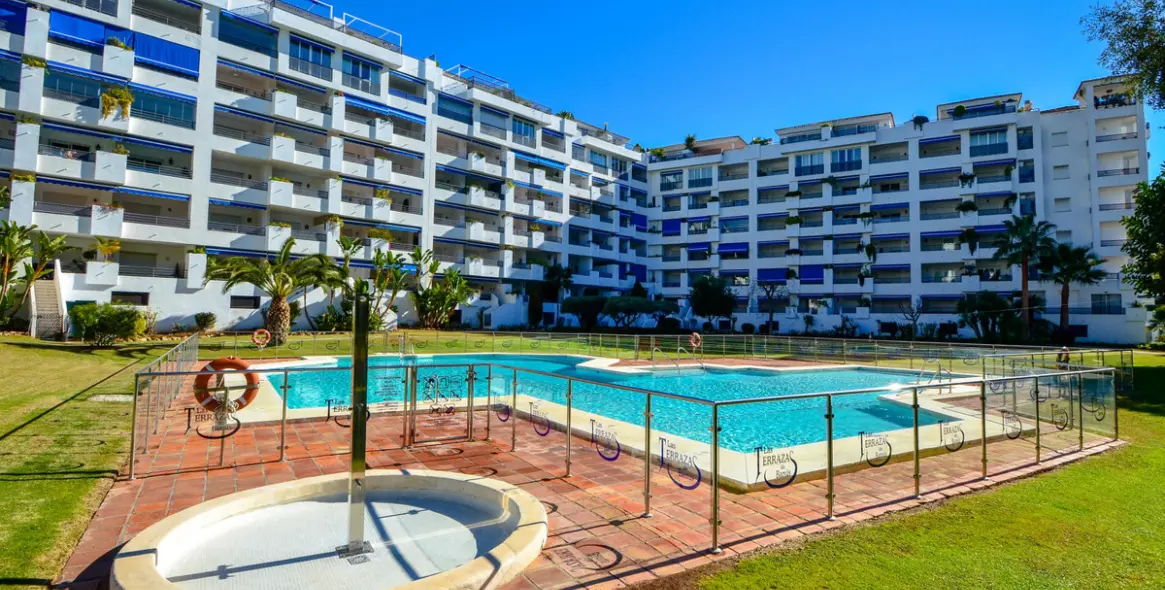 Краткосрочная аренда апартаментов на среднем этаже в Puerto Banús 21