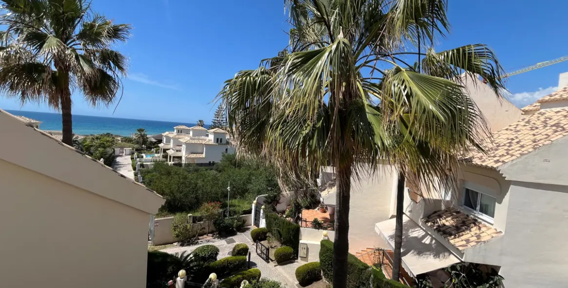 Краткосрочная аренда таунхауса в El Rosario 4