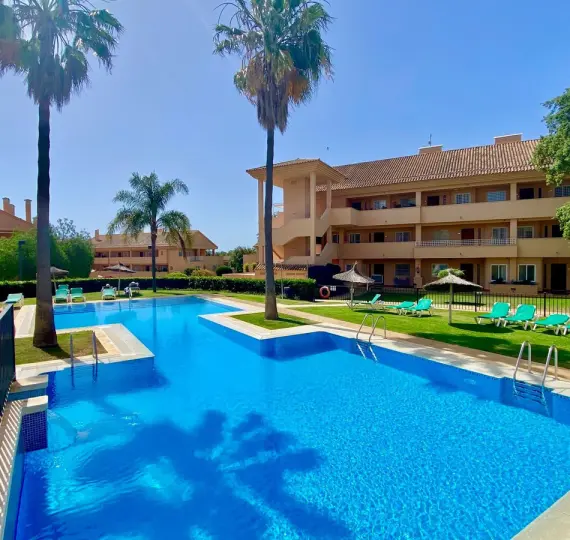 Short-term rent of middle floor apartment in Marbella