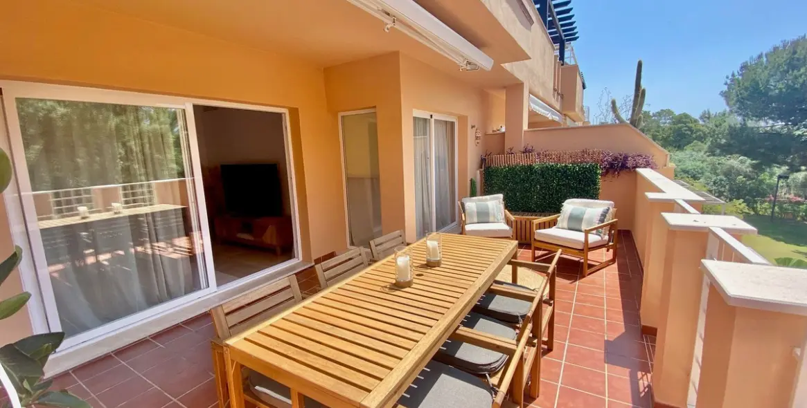 Short-term rent of middle floor apartment in Marbella 3
