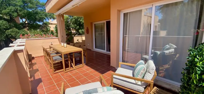 Short-term rent of middle floor apartment in Marbella 3
