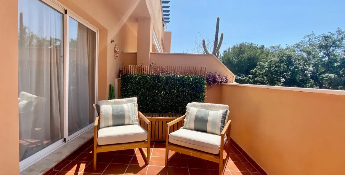 Short-term rent of middle floor apartment in Marbella 5