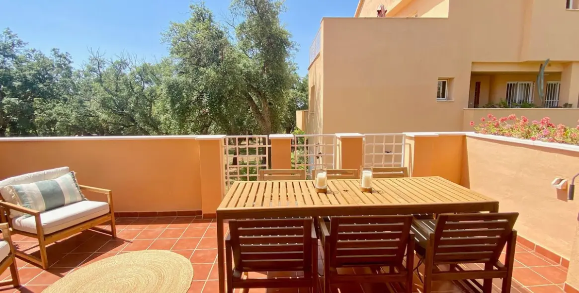 Short-term rent of middle floor apartment in Marbella 9