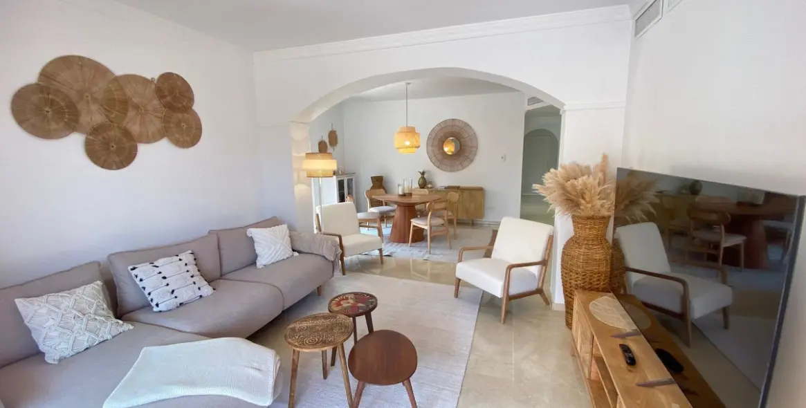 Short-term rent of middle floor apartment in Marbella 16