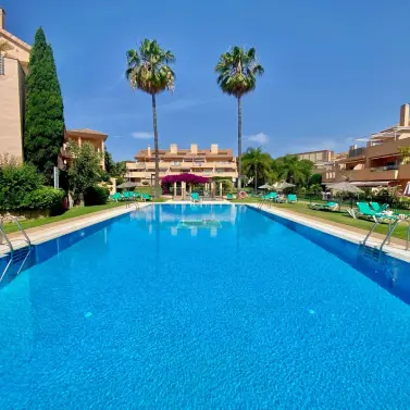 Short-term rent of middle floor apartment in Marbella