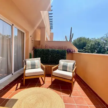 Short-term rent of middle floor apartment in Marbella