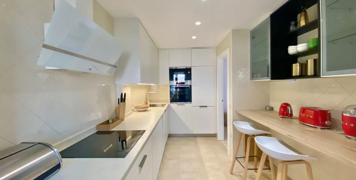 Краткосрочная аренда апартаментов на среднем этаже в Marbella 17