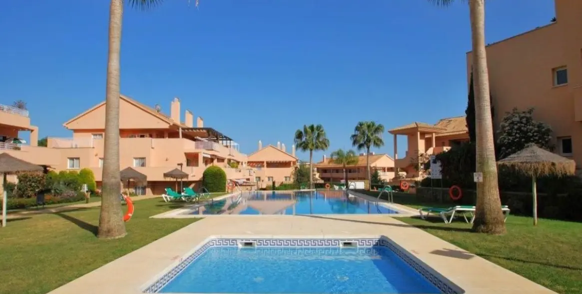 Краткосрочная аренда апартаментов на среднем этаже в Marbella 33