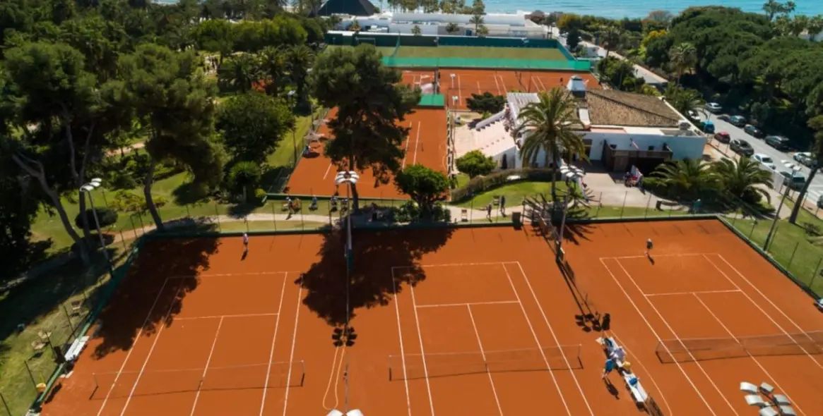 Краткосрочная аренда апартаментов на среднем этаже в Marbella 47