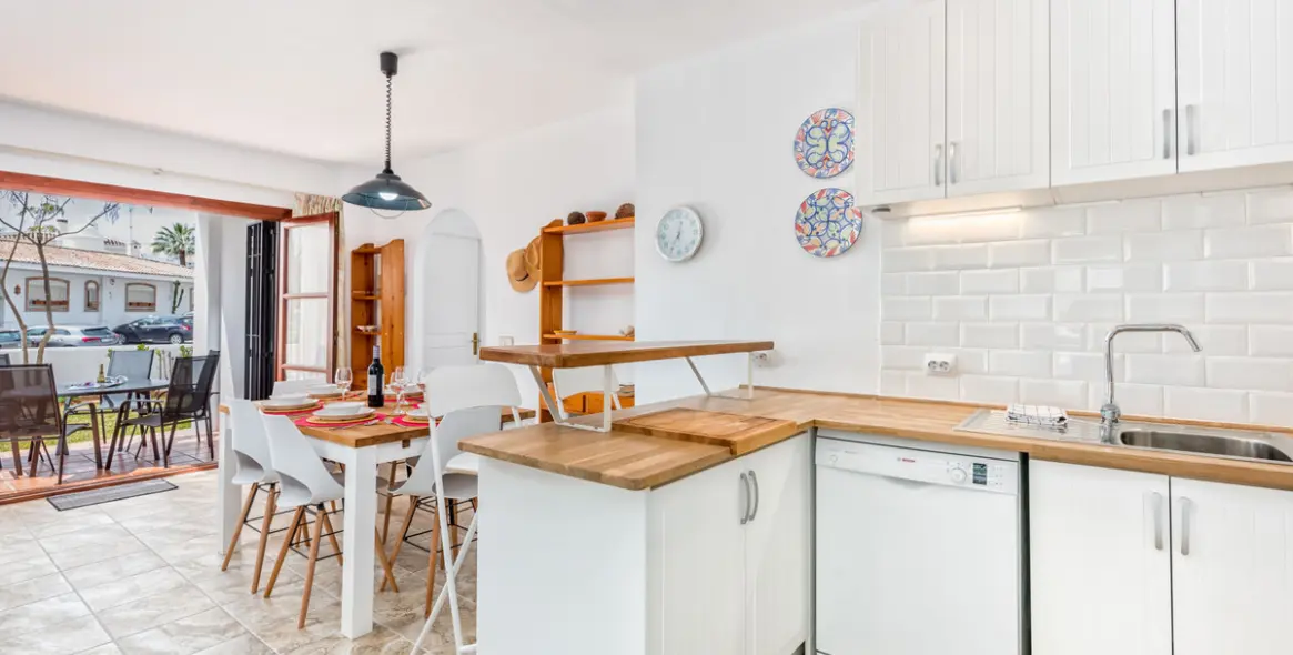 Краткосрочная аренда апартаментов на первом этаже в Calahonda 5