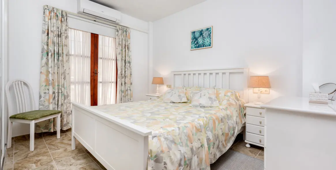 Краткосрочная аренда апартаментов на первом этаже в Calahonda 10