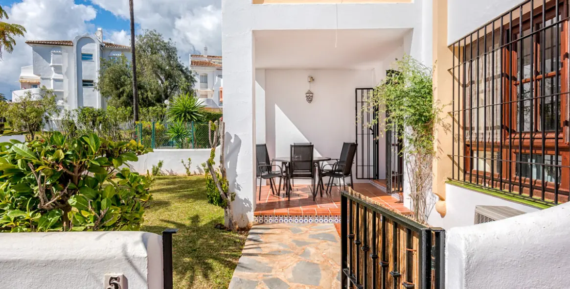 Краткосрочная аренда апартаментов на первом этаже в Calahonda 13