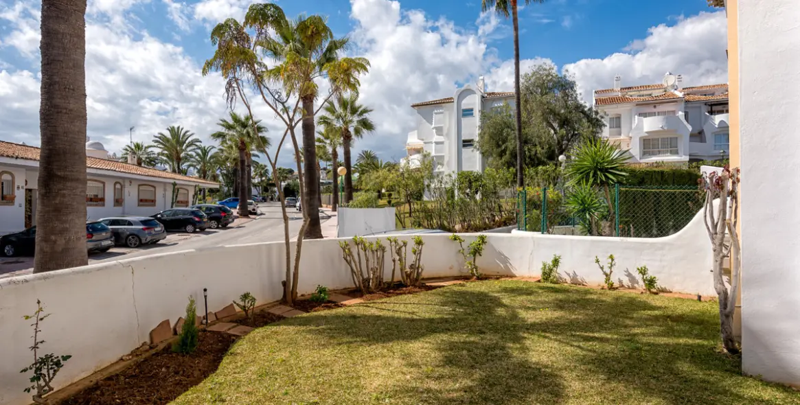 Краткосрочная аренда апартаментов на первом этаже в Calahonda 14