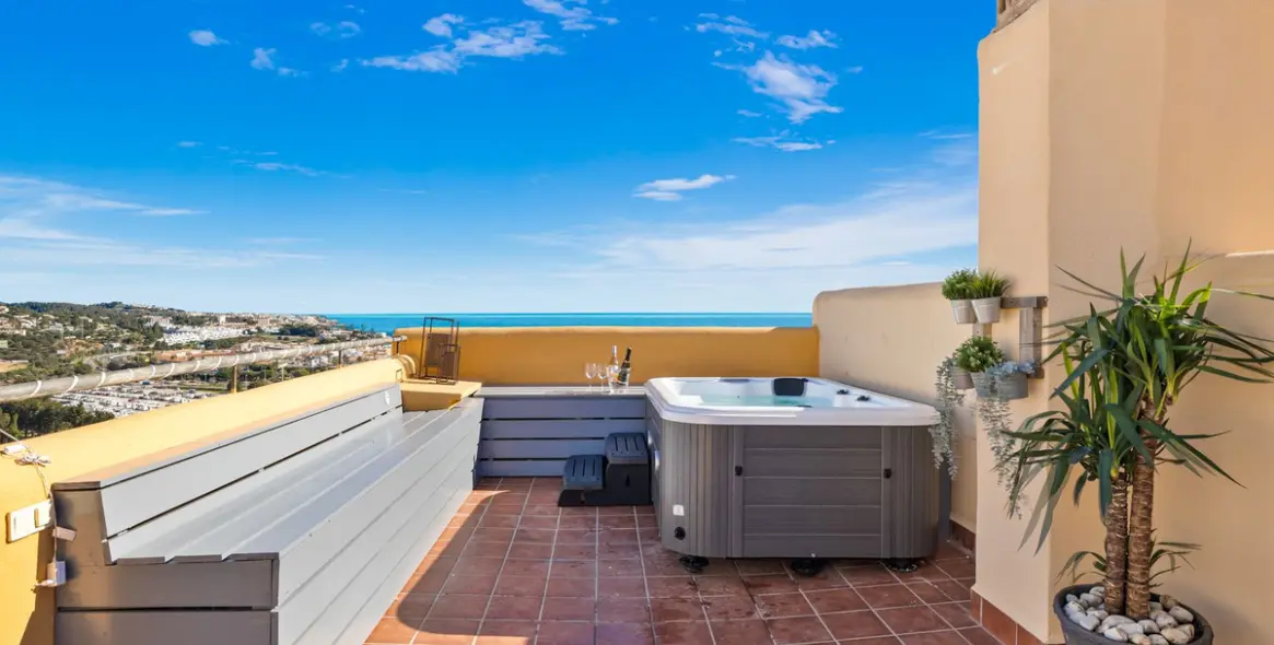 Short-term rent of penthouse in La Cala de Mijas 16