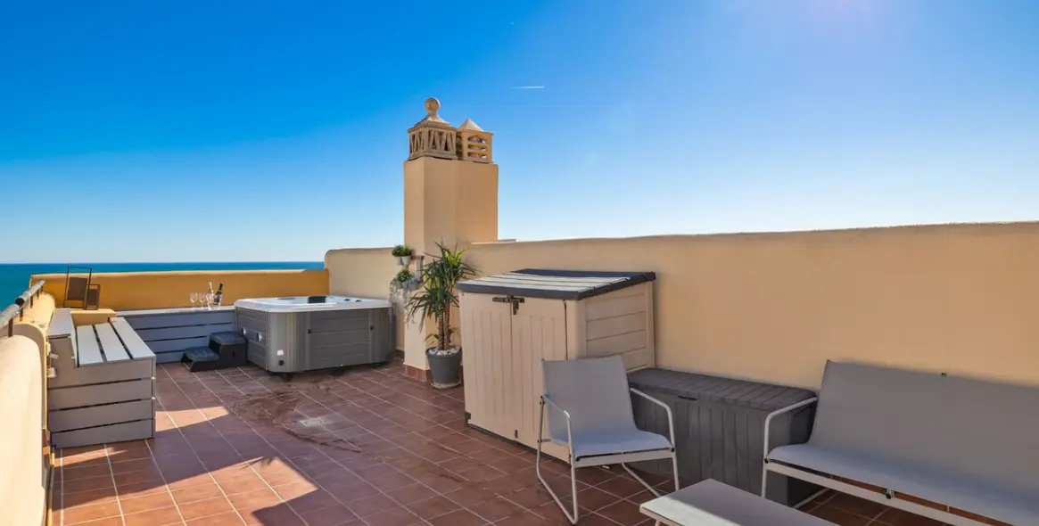 Short-term rent of penthouse in La Cala de Mijas 19