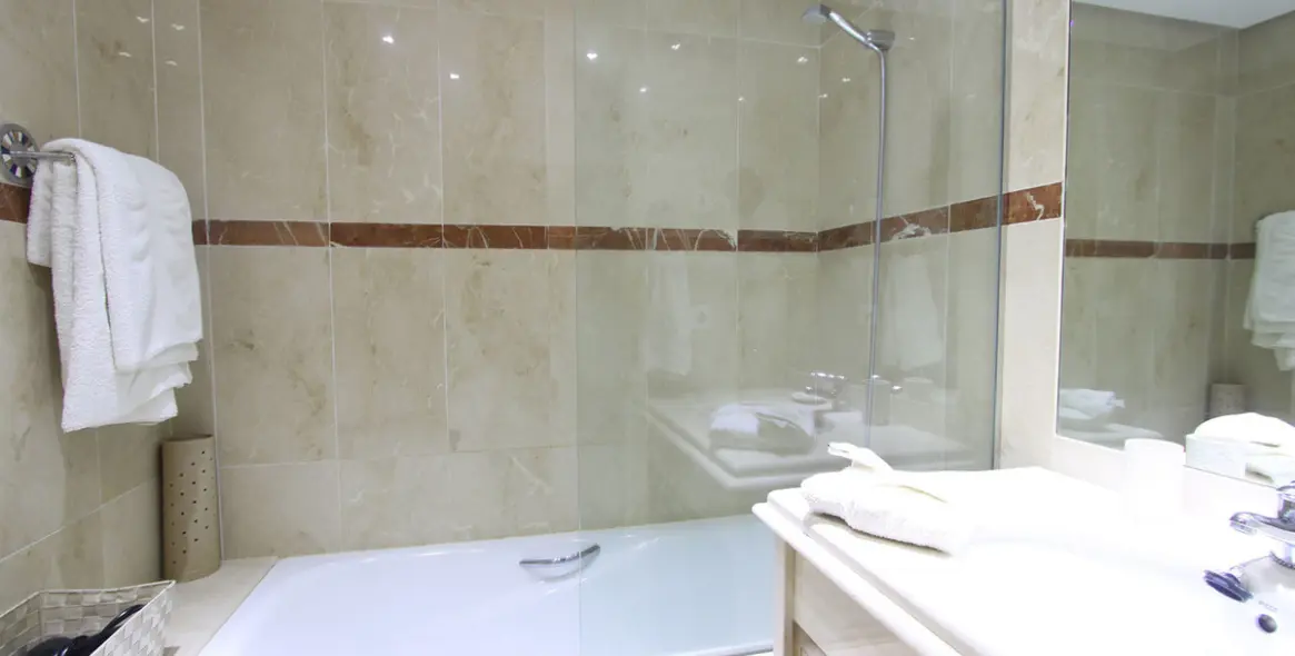 Short-term rent of ground floor apartment in Marbella 17