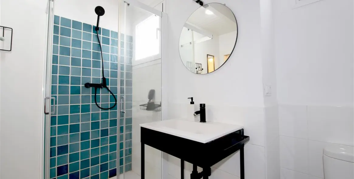 Short-term rent of penthouse in Estepona 14