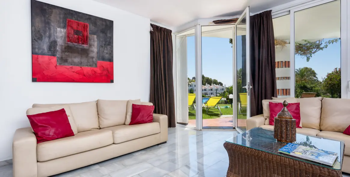 Краткосрочная аренда апартаментов на первом этаже в Calahonda 3