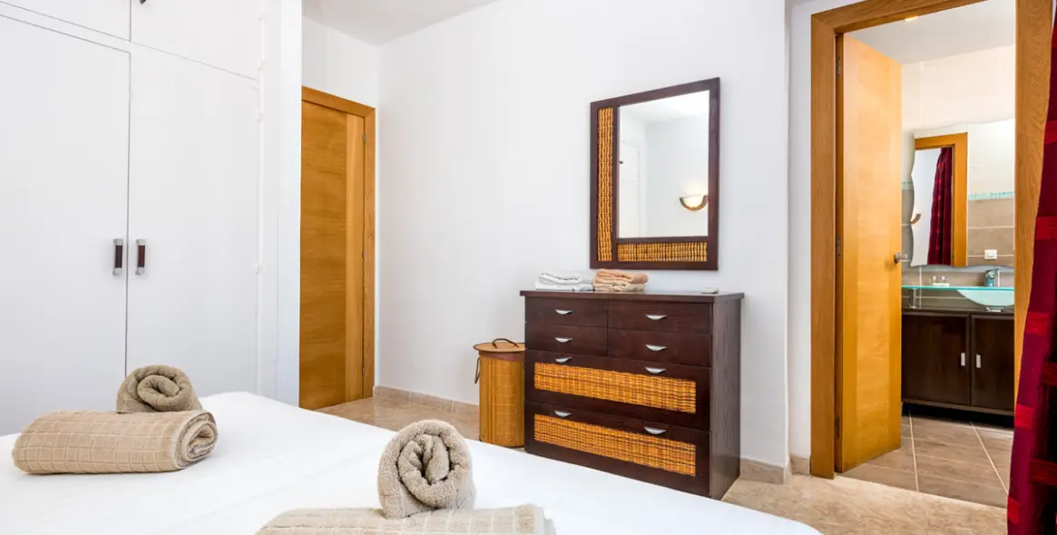 Краткосрочная аренда апартаментов на первом этаже в Calahonda 7