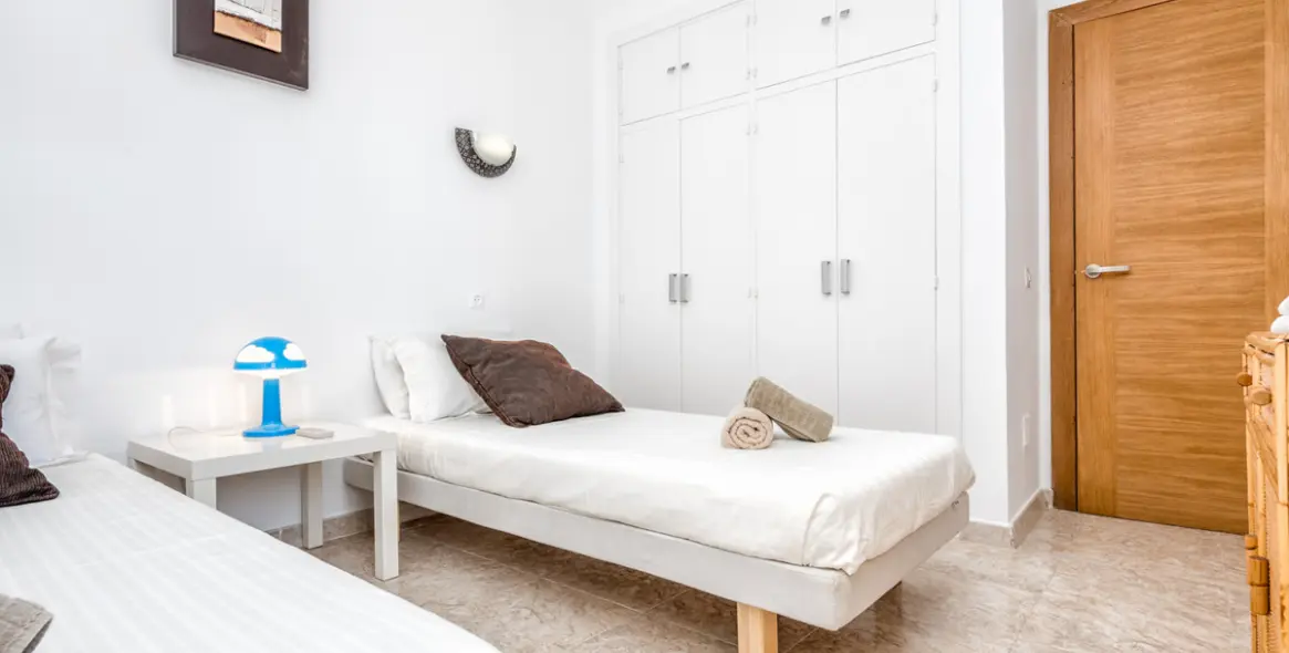 Краткосрочная аренда апартаментов на первом этаже в Calahonda 11