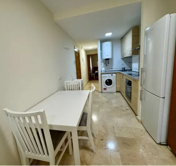 Long-term rent of middle floor apartment in Estepona