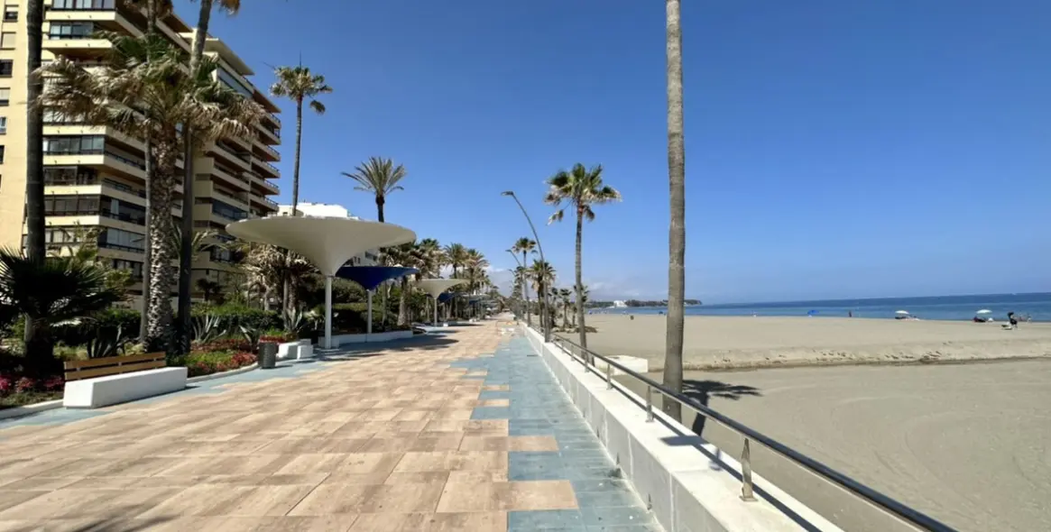 Long-term rent of middle floor apartment in Estepona 15