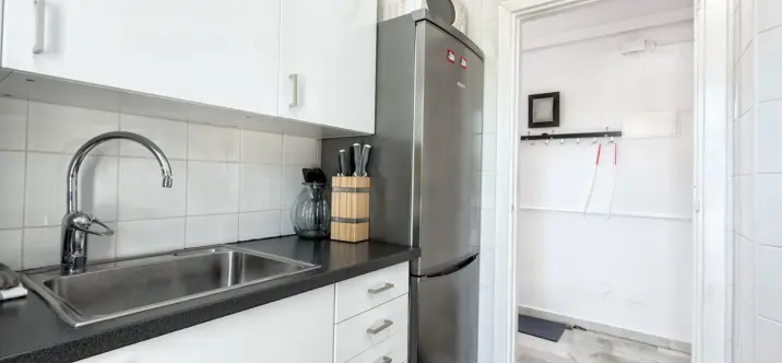 Краткосрочная аренда апартаментов на среднем этаже в Calahonda 3