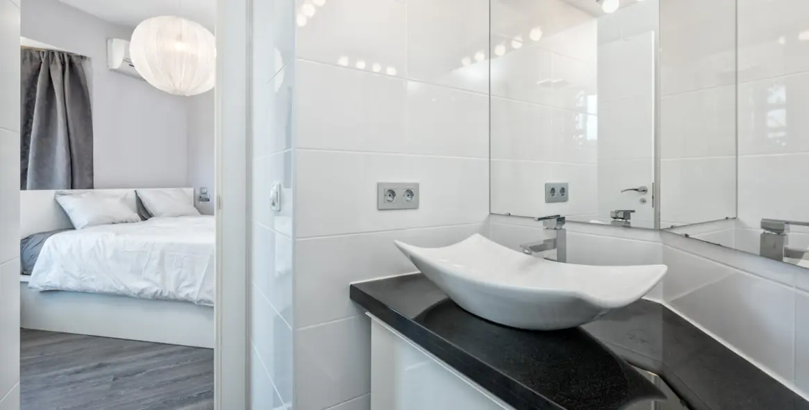 Краткосрочная аренда апартаментов на среднем этаже в Calahonda 9