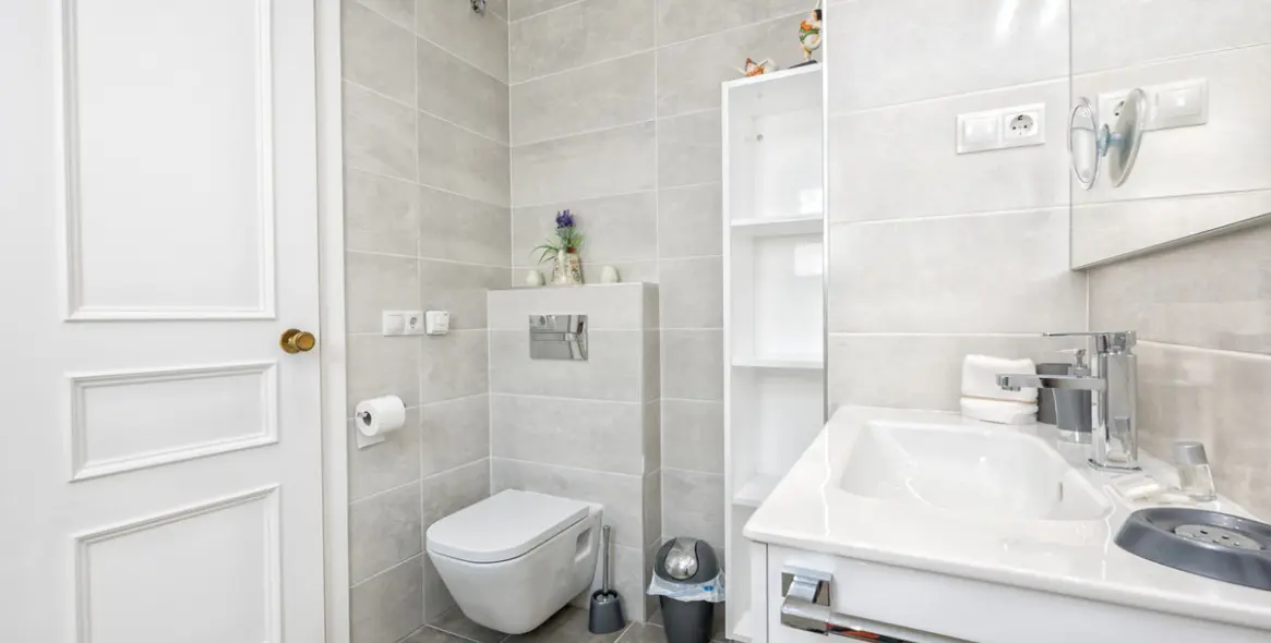 Краткосрочная аренда апартаментов на среднем этаже в Calahonda 17