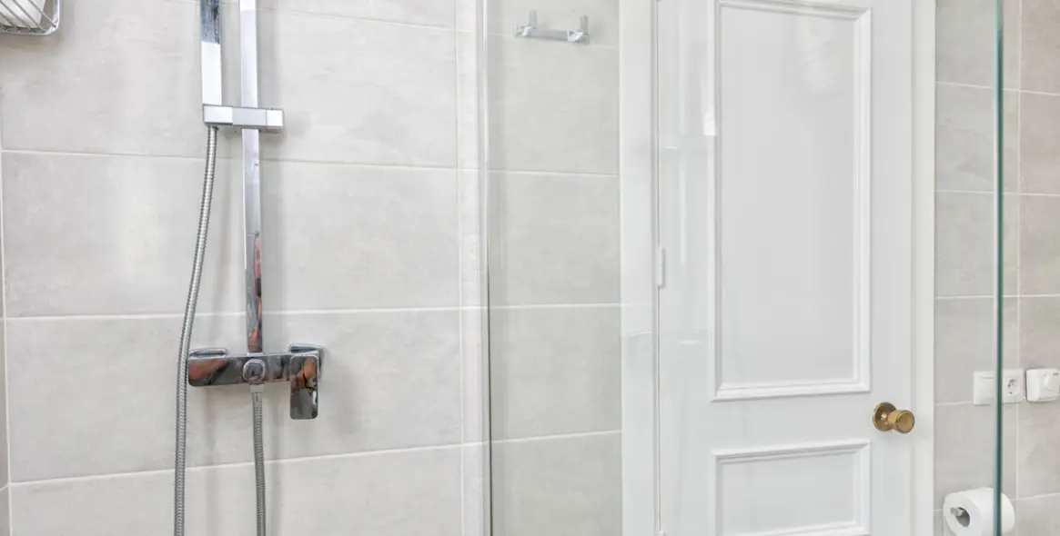 Краткосрочная аренда апартаментов на среднем этаже в Calahonda 18