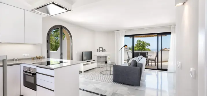 Alquiler a corto plazo de ático en Calahonda 0