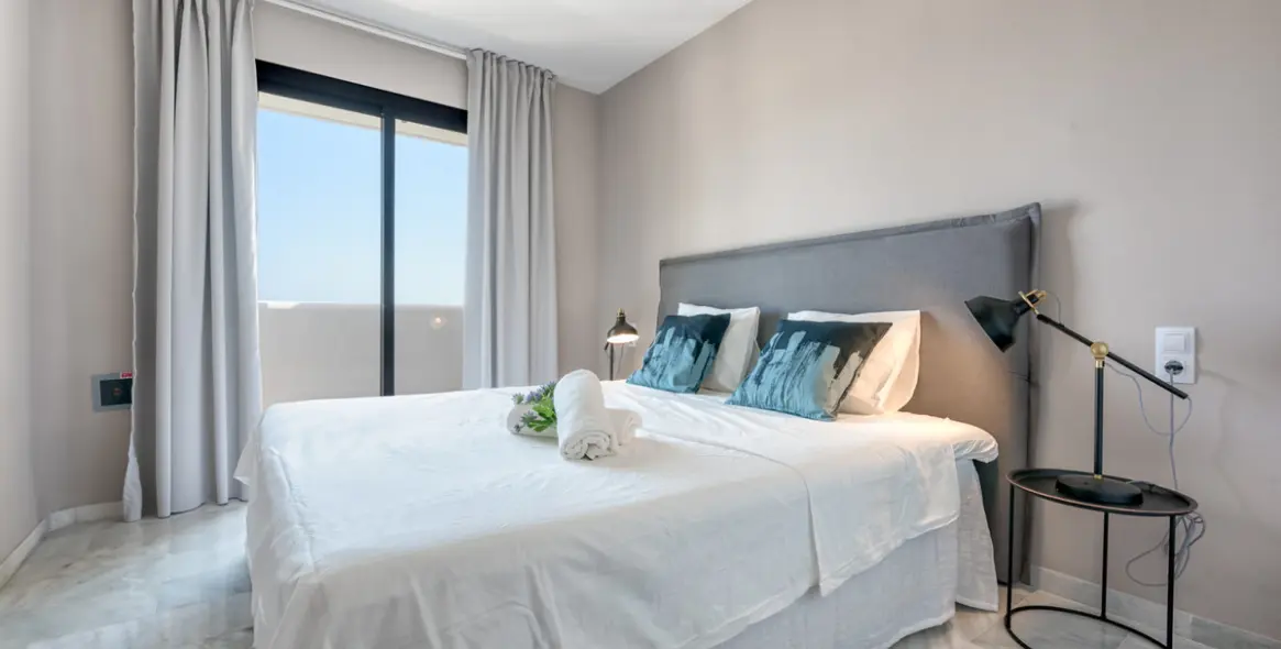 Short-term rent of penthouse in Calahonda 17