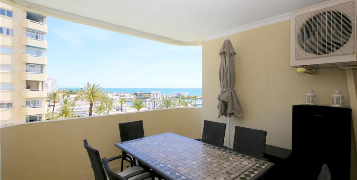 Краткосрочная аренда апартаментов на среднем этаже в Estepona 20
