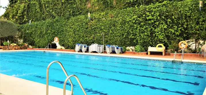 Short-term rent of ground floor apartment in Marbella 0