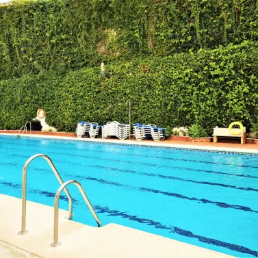 Краткосрочная аренда апартаментов на первом этаже в Marbella