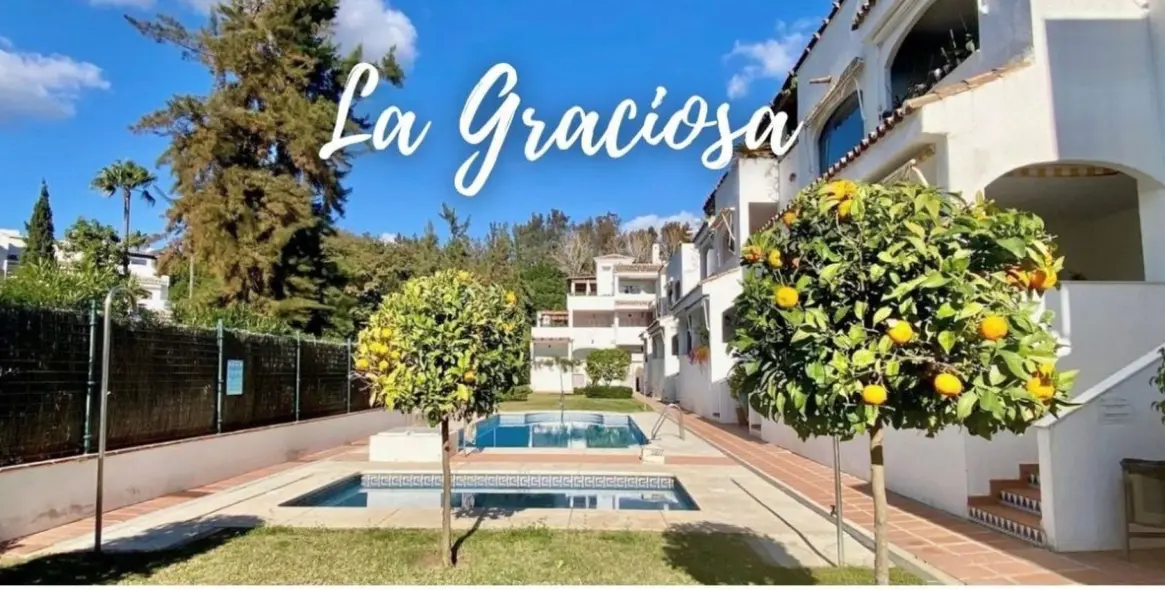 Short-term rent of middle floor apartment in Elviria 1