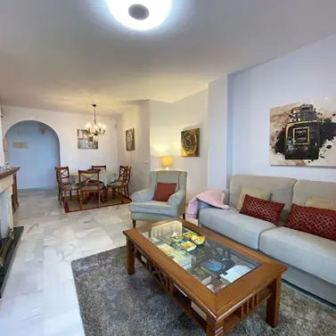 Short-term rent of middle floor apartment in Elviria