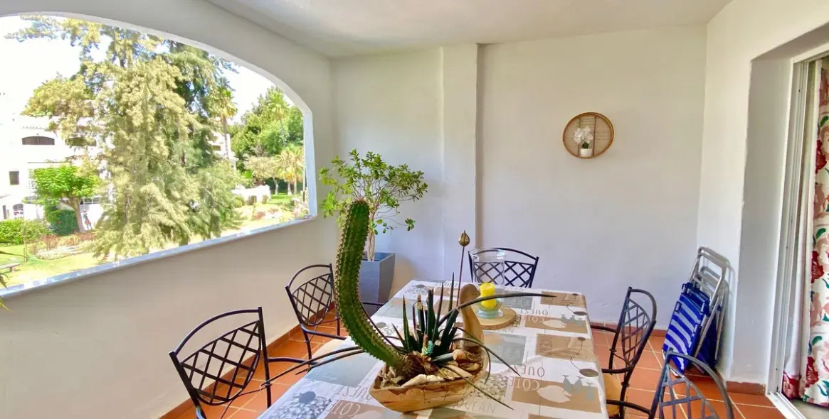 Краткосрочная аренда апартаментов на среднем этаже в Elviria 10