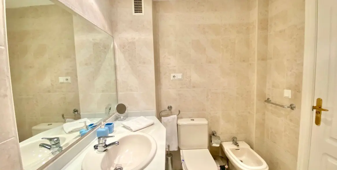 Краткосрочная аренда апартаментов на среднем этаже в Elviria 18